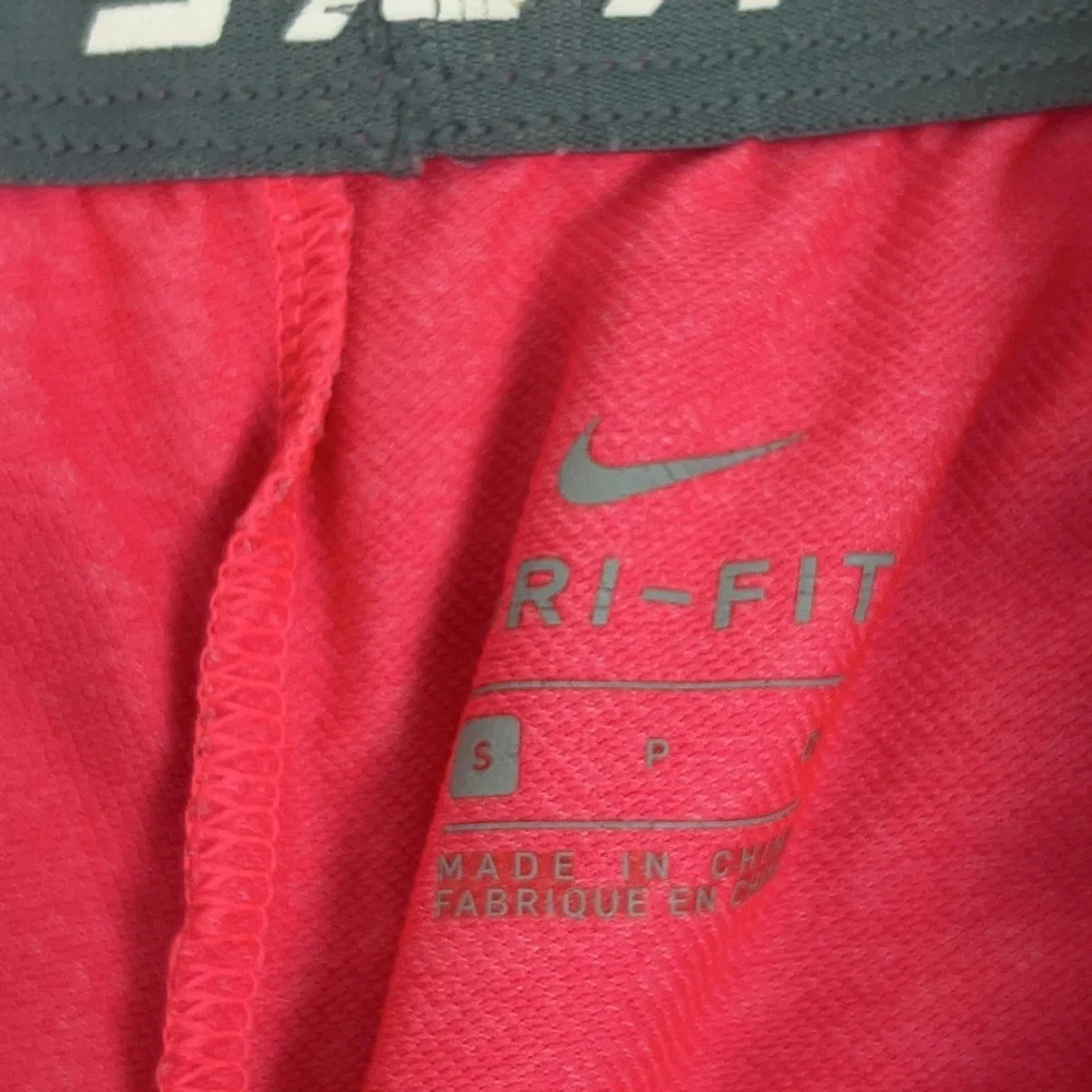 Nike Shorts Womens Small Pink Dri-FIT Lined Running Athletic Gym‎ Workout Sports